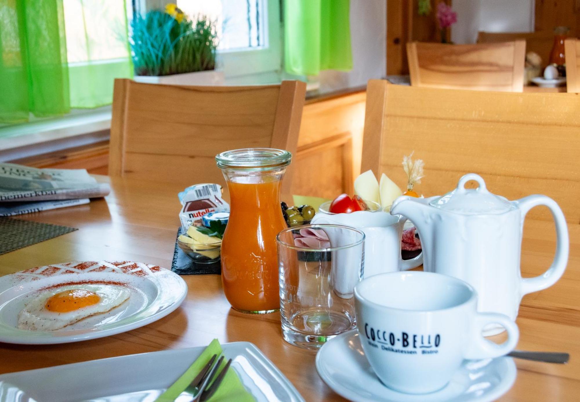 Hotel-Cocco-Bello In Der Villa Foret Людвигсбург Экстерьер фото